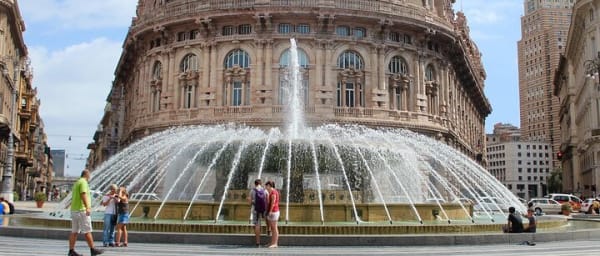 Genoa "Caruggi" Maze: Medieval Walking Tour & Game