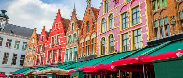 Romantic Bruges: Love Between the Canals Exploration Game