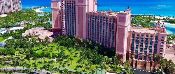 Round Trip Private Airport To Hotel Transfer in Nassau