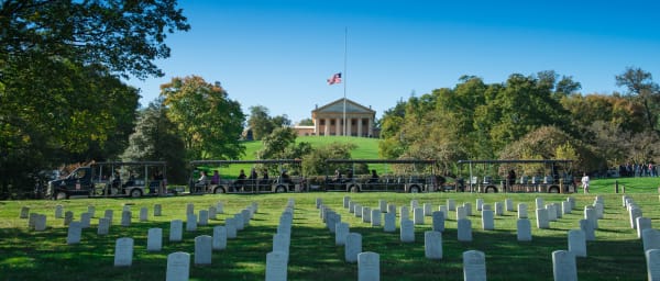 Old Town Trolley Washington DC - Arlington National Cemetery Tours