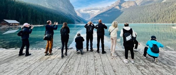 Experience Banff & Lake Louise | Moraine - PRIVATE DAY TOUR