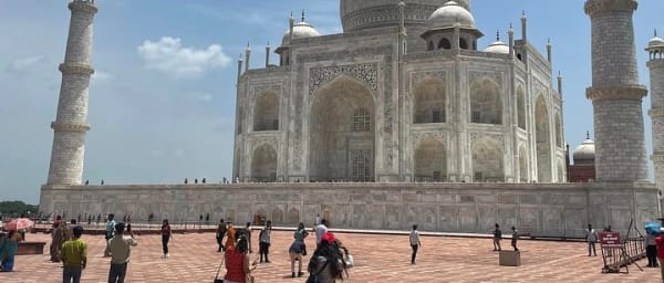 Private Full Day Taj Mahal and Agra Fort Tour from Delhi /NCR
