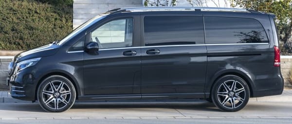 Private Transfer: Madrid to Madrid Airport MAD in Luxury Van