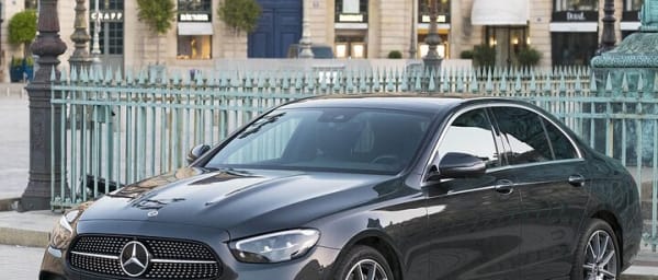 Private Transfer: Paris Airport CDG to Paris City by Business Car