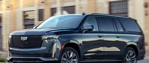 Departure Transfer: Chicago to O'Hare Airport ORD by Luxury SUV