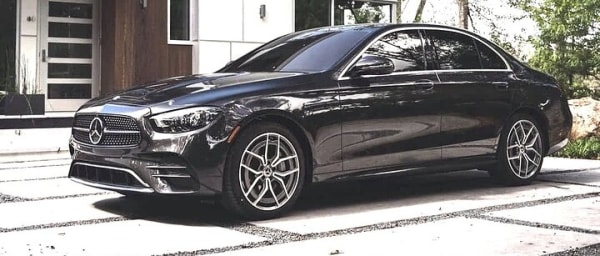 Airport Transfer: Airport ARN to Stockholm by Business Car