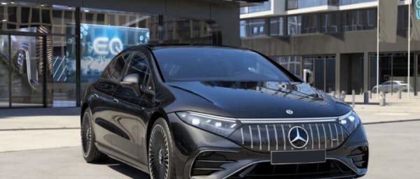 Private Transfer: Dubai to Dubai Airport DXB in Luxury Car