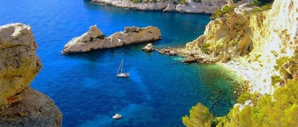 Calanques Of Cassis, the Village and Wine Tasting Private Tour