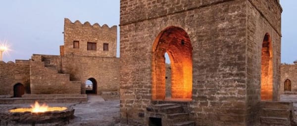 Ateshgah Fire Temple and Yanardag Fire Mountain Private Tour