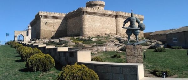 Private Half Day Absheron Tour to Gala, Ateshgah and Yanardag