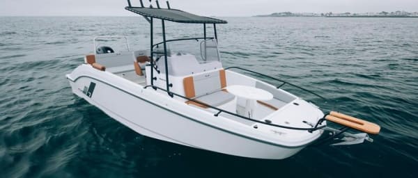 Private Cruise with swimming in Athenian Riviera