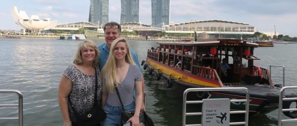 4-Hour Private Singapore History and Food Tour with River Cruise