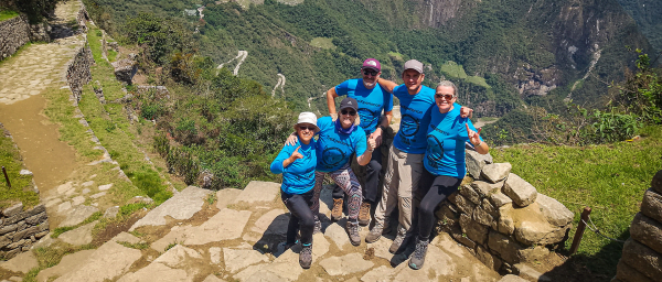 4-Day Inca Trail Trek to Machu Picchu with Vistadome Return