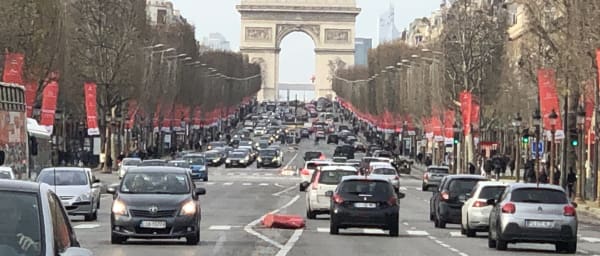 2-Day Paris City Tour with Louvre, Seine Cruise and Cabaret