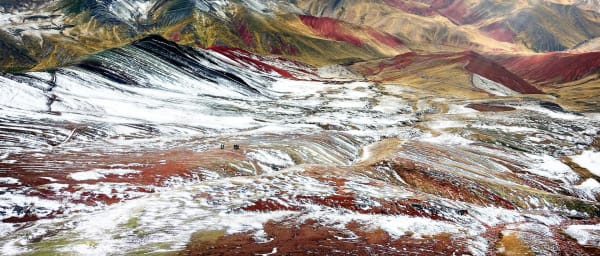 1-Day Pallay Puncho Mountain Hike from Cusco with Layo Lake Views