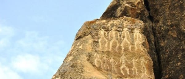 5-Hour Gobustan and Mud Volcanoes Tour from Baku with Museum Visit