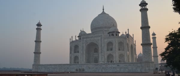 12-Hour Taj Mahal and Agra Fort Tour from Delhi by Train