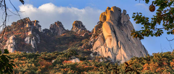 5-Day Seoul Trekking Tour with UNESCO Fortresses and Folk Village