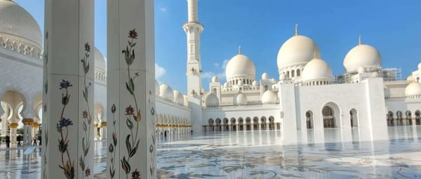 10-Hour Abu Dhabi City Tour from Dubai with Mosque and Louvre Stops