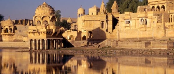 14-Day Golden Triangle and Rajasthan Tour with Camel Safari