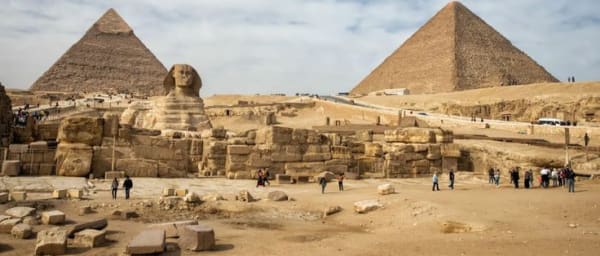 5-Hour Giza Pyramids Tour from Cairo with Sphinx and Valley Temple