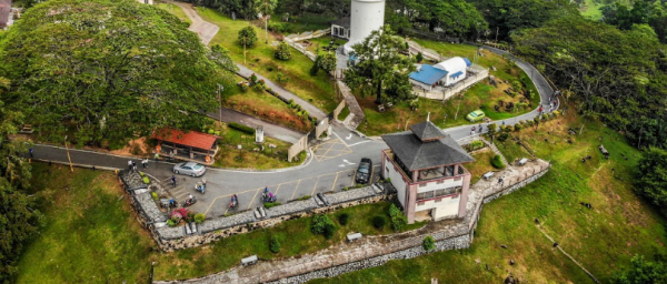 Full-Day Bukit Malawati and Shah Alam Tour from Kuala Lumpur