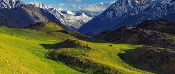 7-Hour Hiking Tour in Pahalgam with Tullyan and Sheesnag Lakes
