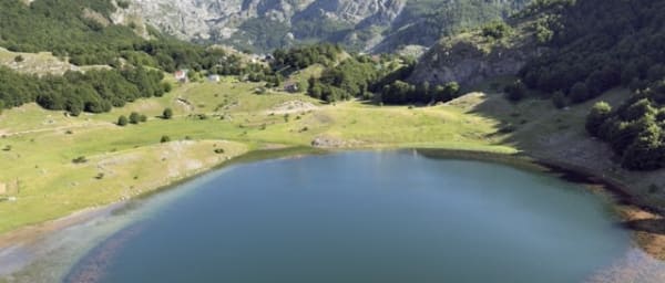 4-Hour Bukumirsko Lake Tour from Podgorica with Picnic and Swim