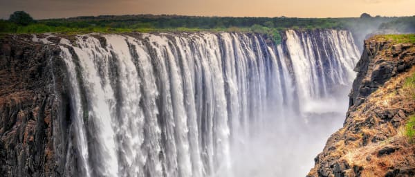 1-Day Victoria Falls and Ko Mpisi Village Tour with Big Baobab