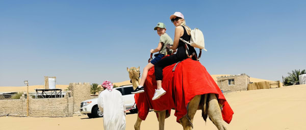 6-Hour Abu Dhabi Evening Desert Safari with BBQ and Stargazing