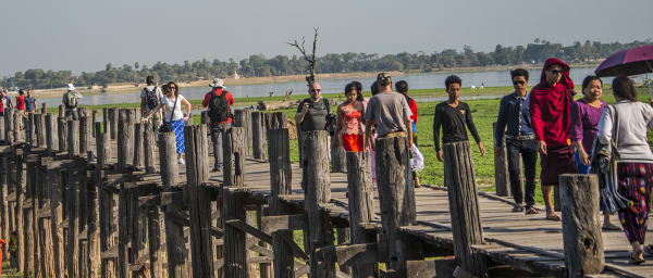1-Day Mandalay Highlights Tour with Crafts and Upein Bridge Sunset