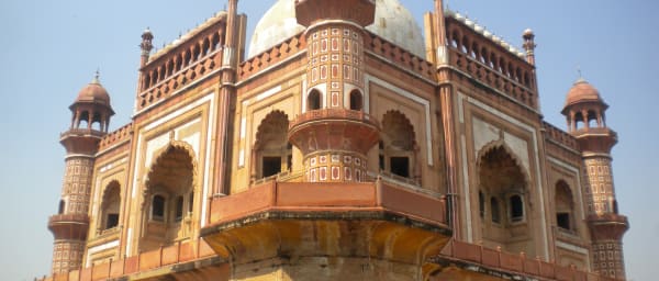 1-Day Customized Delhi Monuments Tour with Old and New Delhi
