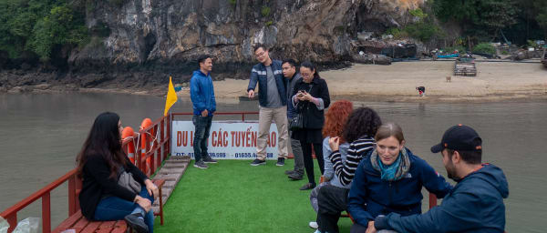 12-Hour Bai Tu Long Bay Cruise from Hanoi with Caves and Island Visit