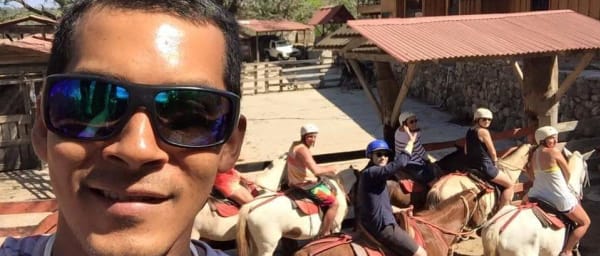 Tour de 1 día en Rincón de la Vieja con canopy, tubing y aguas termales