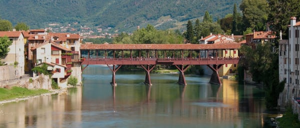 8-Hour Bassano del Grappa and Marostica Tour with Grappa Tasting
