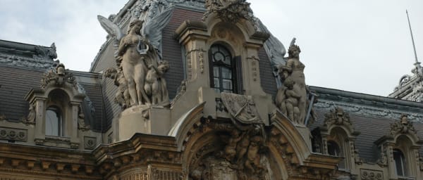 6-Hour Bucharest City Tour with Parliament Palace and Village Museum
