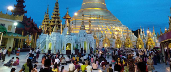 1-Day Yangon City Tour with Shwedagon and Dala Visit