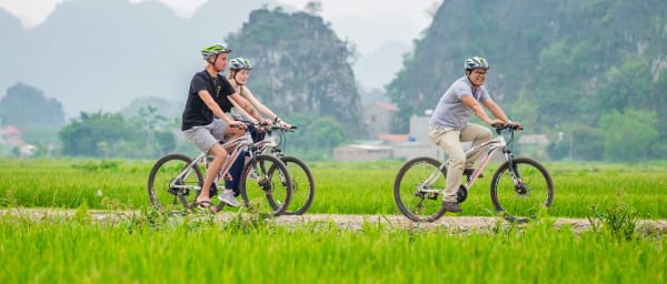 2-Day Hoa Lu, Tam Coc and Bai Dinh Tour from Hanoi with Trang An