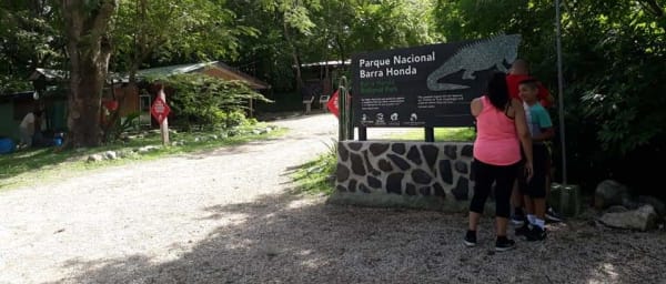 Tour de 1 día a Barra Honda con cavernas y almuerzo típico