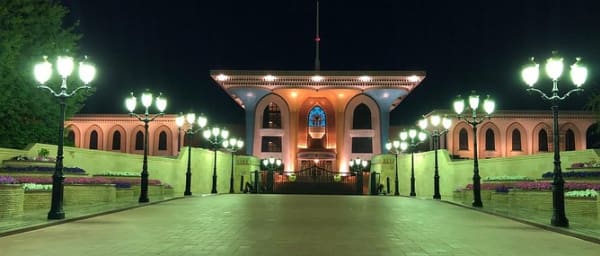 Tour nocturne de 4 heures à Mascate avec Palais Al Alam et Souq