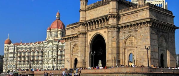 3-Hour Walking Tour of Colonial Mumbai with Gateway of India
