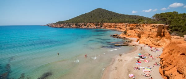 4-Hour Sa Caleta Beach Tour with Fresh Fish Lunch in Ibiza