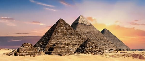 8-Hour Giza, Saqqara and Memphis Tour with Egyptologist Guide
