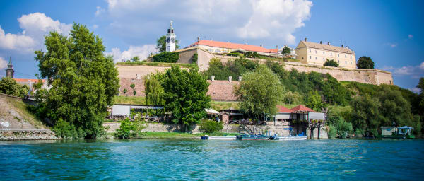 8-Hour Novi Sad and Sremski Karlovci Tour with Wine Tasting