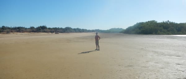 3-Hour Hiking Tour in Laguna Las Marites with Birdwatching