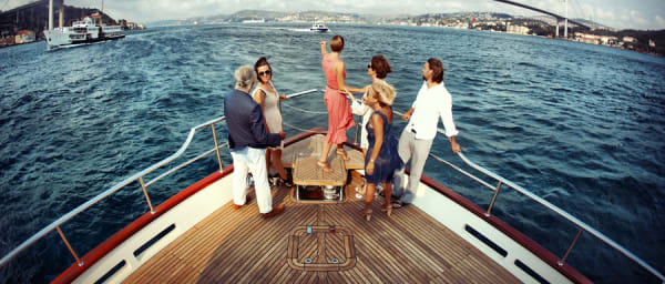 2-Hour Luxury Bosphorus Yacht Cruise in Istanbul with Transfers