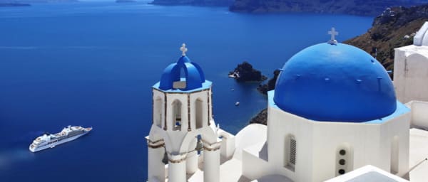 4-Hour Santorini Island Tour with Oia, Beaches and Winery