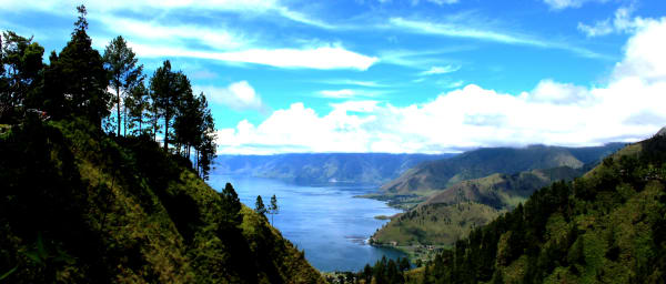 5-Day Medan and Lake Toba Tour with Samosir and Berastagi