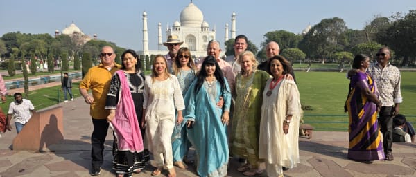 Full-Day Taj Mahal Guided Tour in Agra with Private Guide