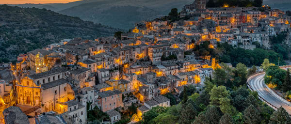 4-Hour Ragusa Walking Tour with Baroque Landmarks and Bertini Palace